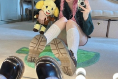 9_belle_delphine_feet
